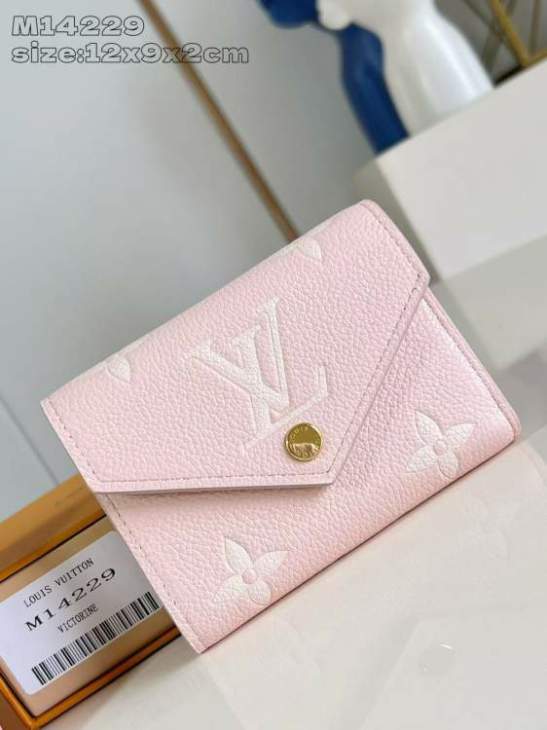 Picture of Louis Vuitton Wallets _SKUfw206426762fw